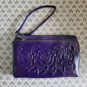 NWOT Patricia Nash Vintage Rose Tooled Leather Varone Wristlet